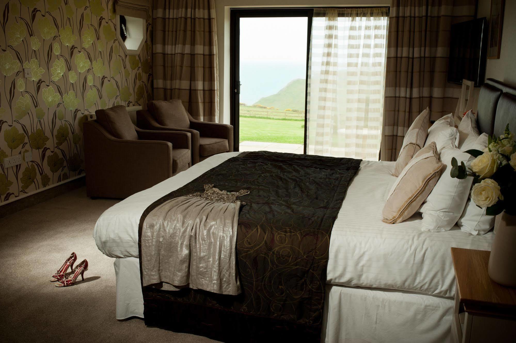 Soar Mill Cove Hotel Kingsbridge  Exterior photo